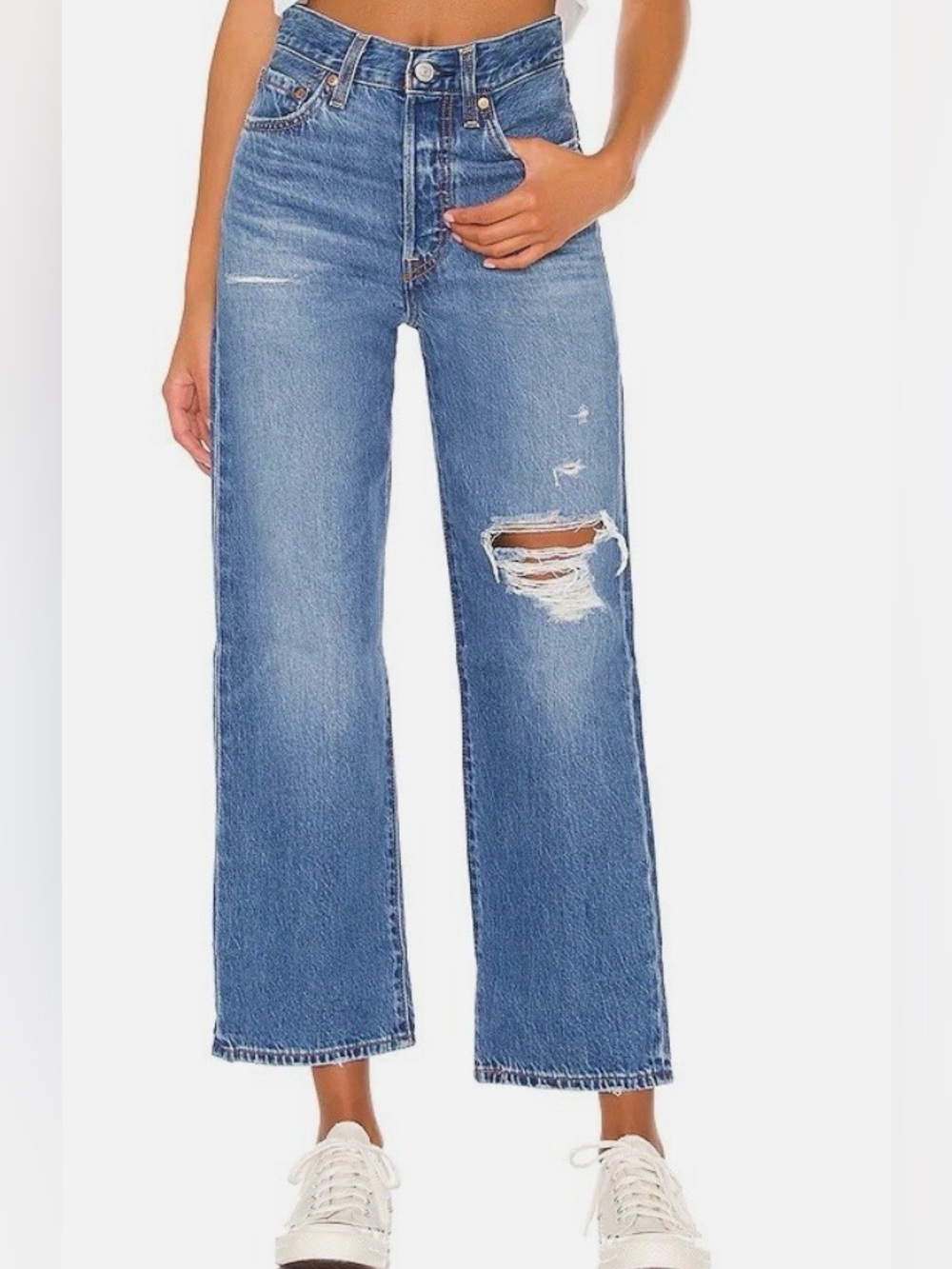 Levi’s Ribcage Straight Ankle in Blue Distressed